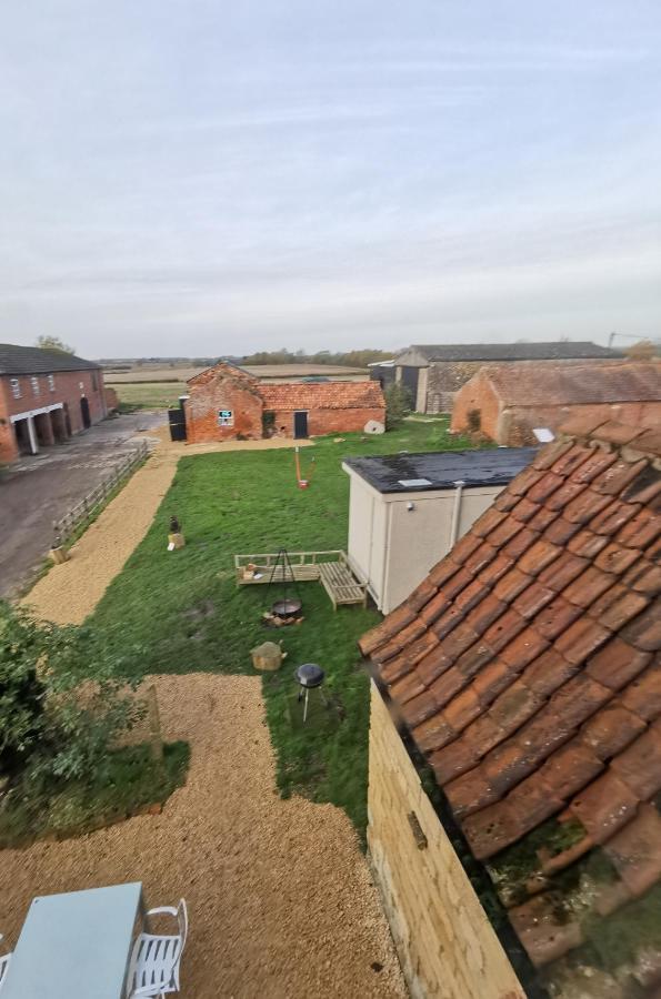 Lincoln Big Green Dome, Hot Tub, Projector, Firepit Washingborough Extérieur photo