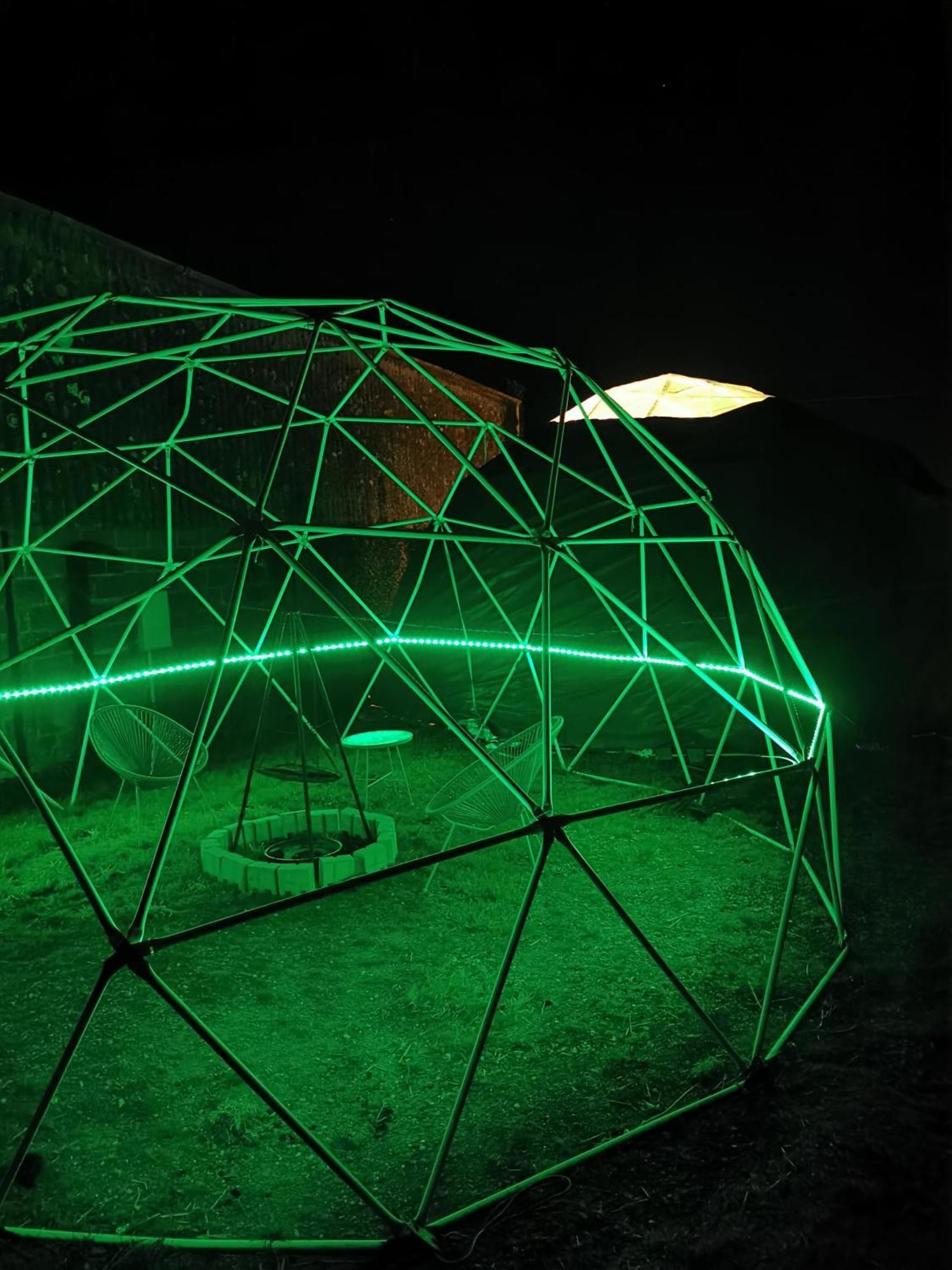 Lincoln Big Green Dome, Hot Tub, Projector, Firepit Washingborough Extérieur photo